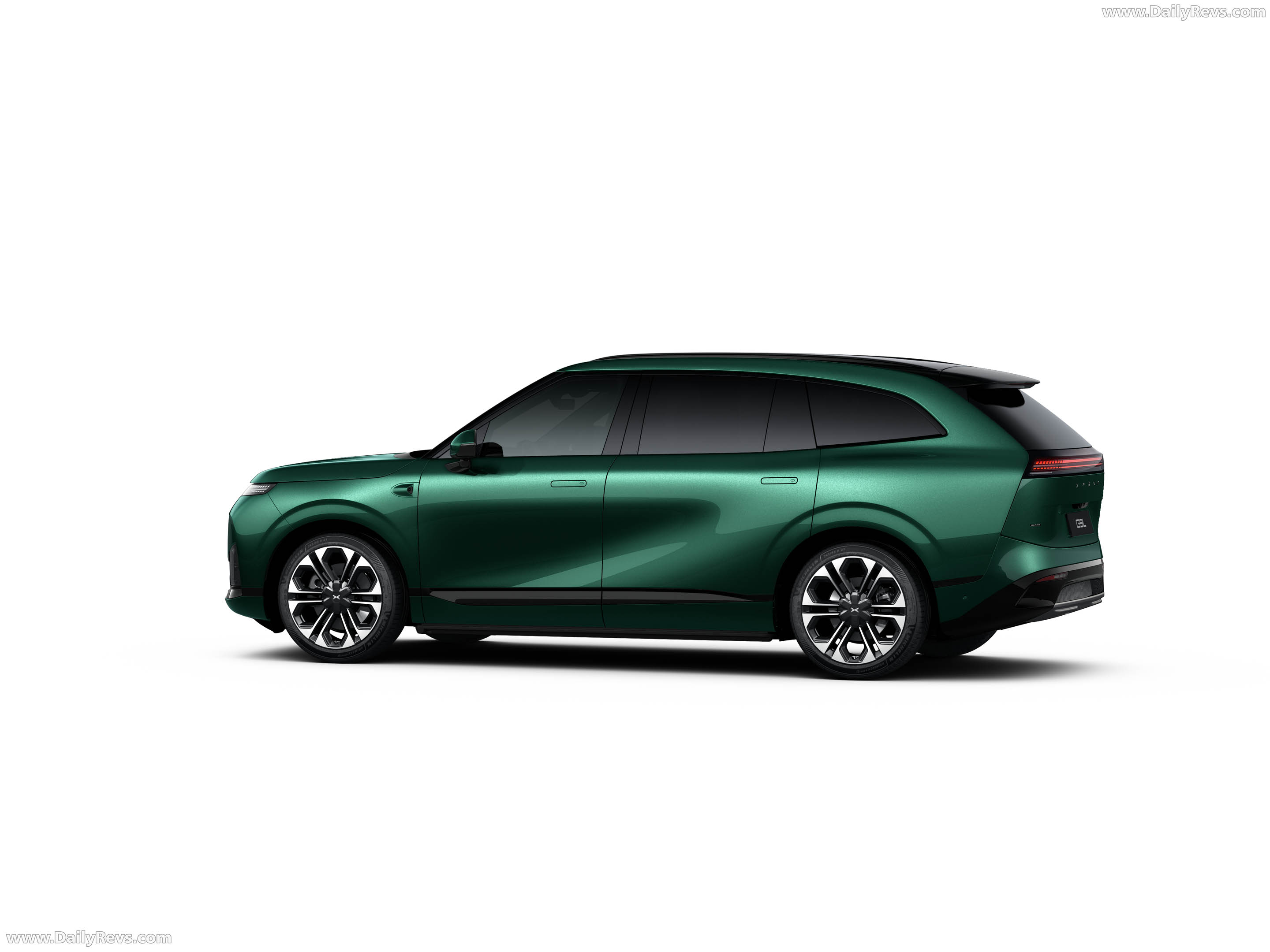 2027 Xpeng Motors G9L Side View